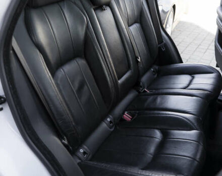 Білий Ленд Ровер Рендж Ровер Евок, об'ємом двигуна 2 л та пробігом 89 тис. км за 25700 $, фото 20 на Automoto.ua