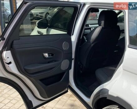 Білий Ленд Ровер Рендж Ровер Евок, об'ємом двигуна 2 л та пробігом 69 тис. км за 23800 $, фото 19 на Automoto.ua