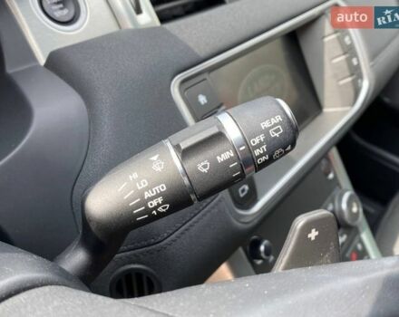 Білий Ленд Ровер Рендж Ровер Евок, об'ємом двигуна 2 л та пробігом 69 тис. км за 23800 $, фото 17 на Automoto.ua