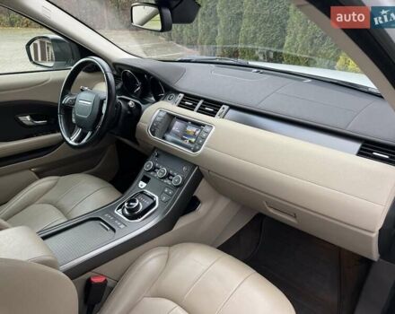 Білий Ленд Ровер Рендж Ровер Евок, об'ємом двигуна 2 л та пробігом 56 тис. км за 26400 $, фото 25 на Automoto.ua