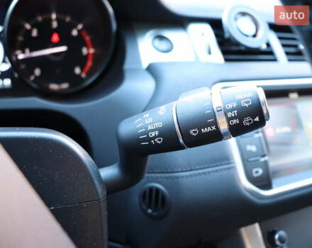 Білий Ленд Ровер Рендж Ровер Евок, об'ємом двигуна 2 л та пробігом 40 тис. км за 28900 $, фото 24 на Automoto.ua