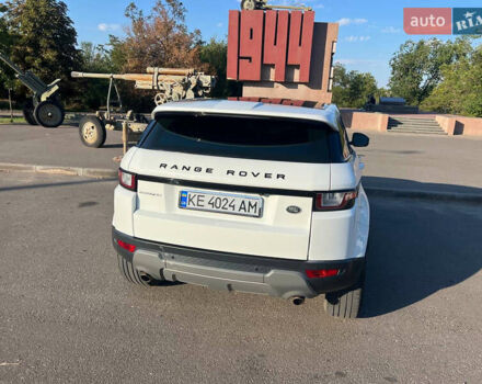 Білий Ленд Ровер Рендж Ровер Евок, об'ємом двигуна 2 л та пробігом 120 тис. км за 25700 $, фото 4 на Automoto.ua