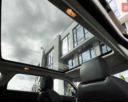 Белый Ленд Ровер Рендж Ровер Эвок, объемом двигателя 2 л и пробегом 190 тыс. км за 29900 $, фото 9 на Automoto.ua