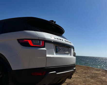 Білий Ленд Ровер Рендж Ровер Евок, об'ємом двигуна 2 л та пробігом 130 тис. км за 23000 $, фото 2 на Automoto.ua