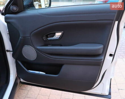 Білий Ленд Ровер Рендж Ровер Евок, об'ємом двигуна 2 л та пробігом 40 тис. км за 28900 $, фото 46 на Automoto.ua