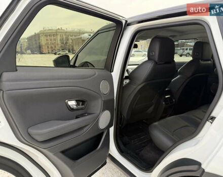 Белый Ленд Ровер Рендж Ровер Эвок, объемом двигателя 2 л и пробегом 75 тыс. км за 23500 $, фото 17 на Automoto.ua