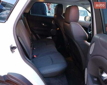 Білий Ленд Ровер Рендж Ровер Евок, об'ємом двигуна 2 л та пробігом 40 тис. км за 28900 $, фото 39 на Automoto.ua