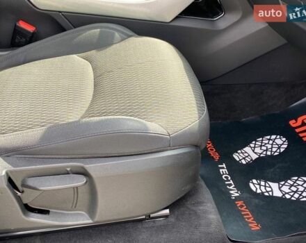 Білий Ленд Ровер Рендж Ровер Евок, об'ємом двигуна 2 л та пробігом 69 тис. км за 23800 $, фото 24 на Automoto.ua