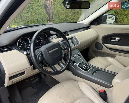 Білий Ленд Ровер Рендж Ровер Евок, об'ємом двигуна 2 л та пробігом 56 тис. км за 26400 $, фото 11 на Automoto.ua