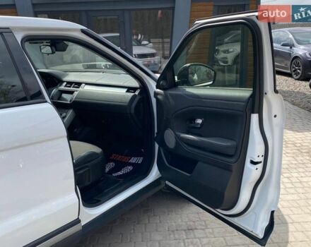 Білий Ленд Ровер Рендж Ровер Евок, об'ємом двигуна 2 л та пробігом 69 тис. км за 23800 $, фото 23 на Automoto.ua