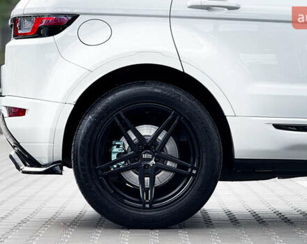 Белый Ленд Ровер Рендж Ровер Эвок, объемом двигателя 2 л и пробегом 190 тыс. км за 29900 $, фото 4 на Automoto.ua