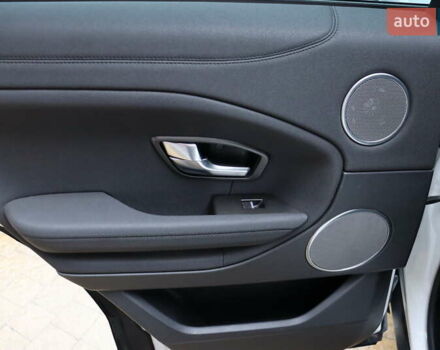 Белый Ленд Ровер Рендж Ровер Эвок, объемом двигателя 2 л и пробегом 67 тыс. км за 28900 $, фото 34 на Automoto.ua