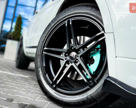 Белый Ленд Ровер Рендж Ровер Эвок, объемом двигателя 2 л и пробегом 190 тыс. км за 29900 $, фото 6 на Automoto.ua