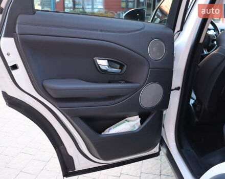 Білий Ленд Ровер Рендж Ровер Евок, об'ємом двигуна 2 л та пробігом 40 тис. км за 28900 $, фото 33 на Automoto.ua