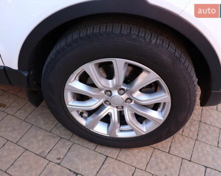 Білий Ленд Ровер Рендж Ровер Евок, об'ємом двигуна 2 л та пробігом 40 тис. км за 28900 $, фото 3 на Automoto.ua