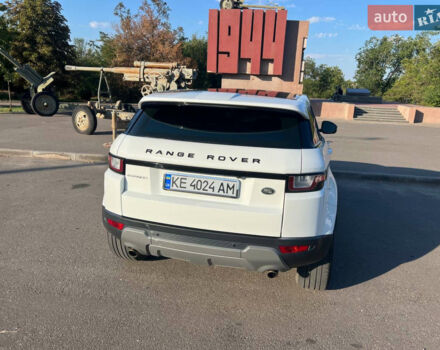 Білий Ленд Ровер Рендж Ровер Евок, об'ємом двигуна 2 л та пробігом 120 тис. км за 23000 $, фото 4 на Automoto.ua