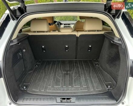 Білий Ленд Ровер Рендж Ровер Евок, об'ємом двигуна 2 л та пробігом 56 тис. км за 26400 $, фото 10 на Automoto.ua