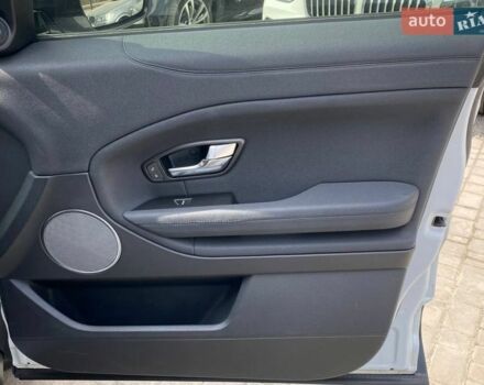 Білий Ленд Ровер Рендж Ровер Евок, об'ємом двигуна 2 л та пробігом 69 тис. км за 23800 $, фото 25 на Automoto.ua