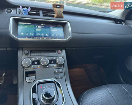 Білий Ленд Ровер Рендж Ровер Евок, об'ємом двигуна 2 л та пробігом 100 тис. км за 20000 $, фото 14 на Automoto.ua