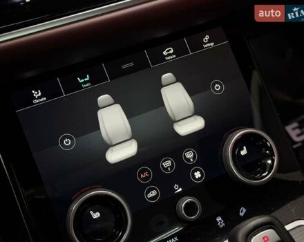 Білий Ленд Ровер Рендж Ровер Евок, об'ємом двигуна 2 л та пробігом 82 тис. км за 39900 $, фото 37 на Automoto.ua