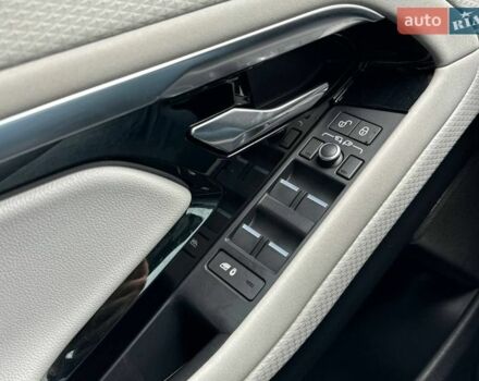 Белый Ленд Ровер Рендж Ровер Эвок, объемом двигателя 2 л и пробегом 150 тыс. км за 25000 $, фото 11 на Automoto.ua