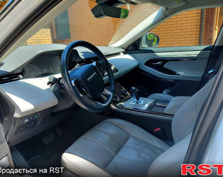 Белый Ленд Ровер Рендж Ровер Эвок, объемом двигателя 2 л и пробегом 55 тыс. км за 33000 $, фото 4 на Automoto.ua