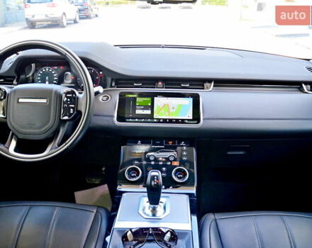 Белый Ленд Ровер Рендж Ровер Эвок, объемом двигателя 2 л и пробегом 53 тыс. км за 41500 $, фото 33 на Automoto.ua