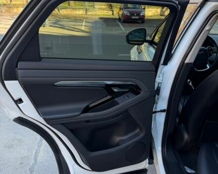 Белый Ленд Ровер Рендж Ровер Эвок, объемом двигателя 2 л и пробегом 77 тыс. км за 27800 $, фото 9 на Automoto.ua