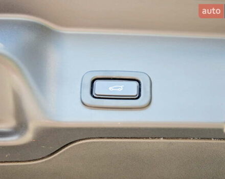 Белый Ленд Ровер Рендж Ровер Эвок, объемом двигателя 2 л и пробегом 53 тыс. км за 41500 $, фото 30 на Automoto.ua