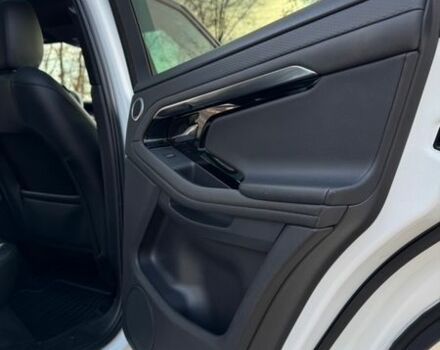 Белый Ленд Ровер Рендж Ровер Эвок, объемом двигателя 2 л и пробегом 99 тыс. км за 27999 $, фото 29 на Automoto.ua