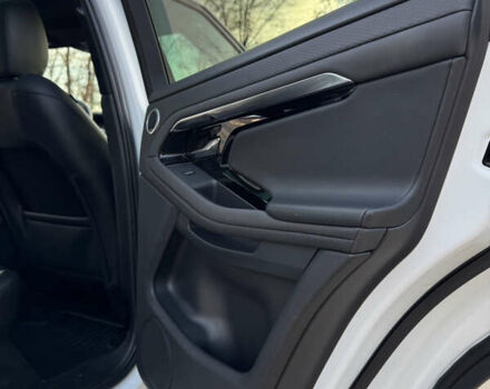 Білий Ленд Ровер Рендж Ровер Евок, об'ємом двигуна 2 л та пробігом 99 тис. км за 28500 $, фото 31 на Automoto.ua