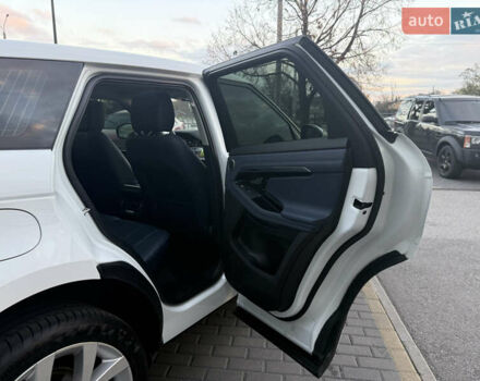 Белый Ленд Ровер Рендж Ровер Эвок, объемом двигателя 2 л и пробегом 63 тыс. км за 34900 $, фото 30 на Automoto.ua