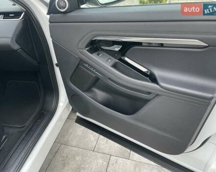 Белый Ленд Ровер Рендж Ровер Эвок, объемом двигателя 2 л и пробегом 57 тыс. км за 38000 $, фото 13 на Automoto.ua