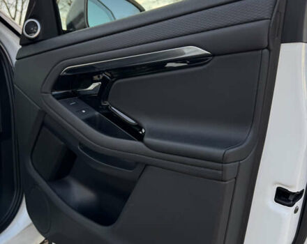 Білий Ленд Ровер Рендж Ровер Евок, об'ємом двигуна 2 л та пробігом 99 тис. км за 28500 $, фото 35 на Automoto.ua