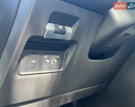 Белый Ленд Ровер Рендж Ровер Эвок, объемом двигателя 2 л и пробегом 70 тыс. км за 31800 $, фото 20 на Automoto.ua