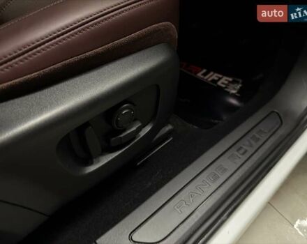 Білий Ленд Ровер Рендж Ровер Евок, об'ємом двигуна 2 л та пробігом 82 тис. км за 39900 $, фото 55 на Automoto.ua