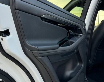 Белый Ленд Ровер Рендж Ровер Эвок, объемом двигателя 2 л и пробегом 99 тыс. км за 27999 $, фото 25 на Automoto.ua