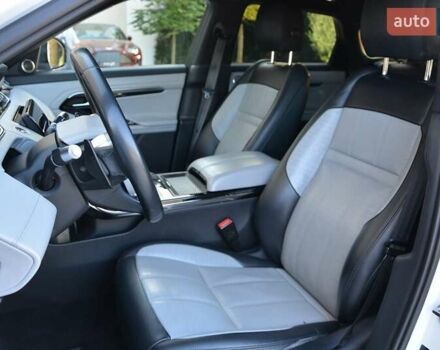 Белый Ленд Ровер Рендж Ровер Эвок, объемом двигателя 2 л и пробегом 115 тыс. км за 29000 $, фото 4 на Automoto.ua