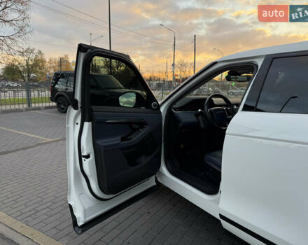 Белый Ленд Ровер Рендж Ровер Эвок, объемом двигателя 2 л и пробегом 63 тыс. км за 37500 $, фото 16 на Automoto.ua