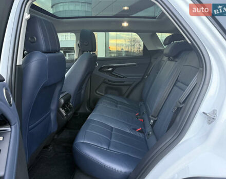 Белый Ленд Ровер Рендж Ровер Эвок, объемом двигателя 2 л и пробегом 63 тыс. км за 37500 $, фото 26 на Automoto.ua