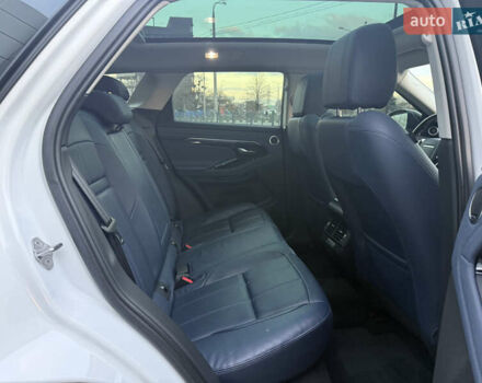 Белый Ленд Ровер Рендж Ровер Эвок, объемом двигателя 2 л и пробегом 63 тыс. км за 37500 $, фото 31 на Automoto.ua