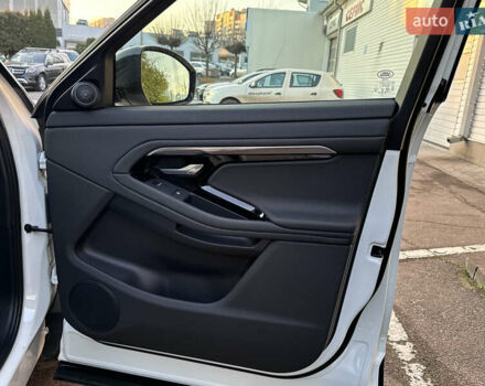 Білий Ленд Ровер Рендж Ровер Евок, об'ємом двигуна 2 л та пробігом 40 тис. км за 29990 $, фото 61 на Automoto.ua