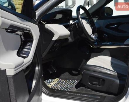 Білий Ленд Ровер Рендж Ровер Евок, об'ємом двигуна 2 л та пробігом 70 тис. км за 33900 $, фото 16 на Automoto.ua