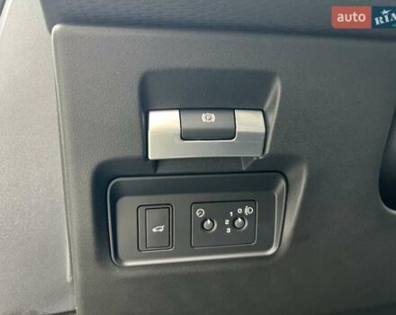 Белый Ленд Ровер Рендж Ровер Эвок, объемом двигателя 2 л и пробегом 40 тыс. км за 30950 $, фото 42 на Automoto.ua