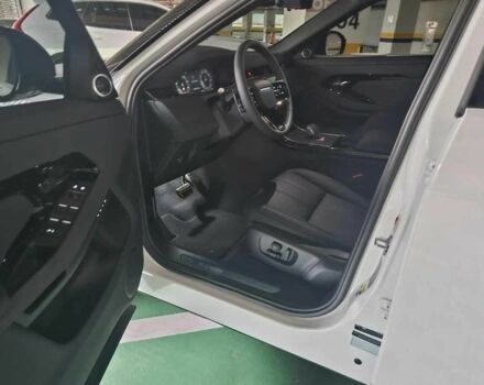 Білий Ленд Ровер Рендж Ровер Евок, об'ємом двигуна 2 л та пробігом 50 тис. км за 24000 $, фото 5 на Automoto.ua