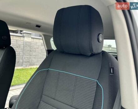 Белый Ленд Ровер Рендж Ровер Эвок, объемом двигателя 2 л и пробегом 40 тыс. км за 30950 $, фото 33 на Automoto.ua