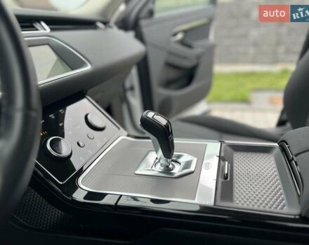 Белый Ленд Ровер Рендж Ровер Эвок, объемом двигателя 2 л и пробегом 40 тыс. км за 30950 $, фото 45 на Automoto.ua