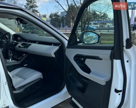 Белый Ленд Ровер Рендж Ровер Эвок, объемом двигателя 2 л и пробегом 135 тыс. км за 36000 $, фото 33 на Automoto.ua