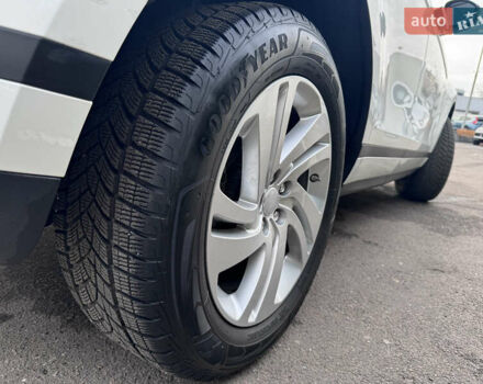 Білий Ленд Ровер Рендж Ровер Евок, об'ємом двигуна 2 л та пробігом 40 тис. км за 29990 $, фото 36 на Automoto.ua