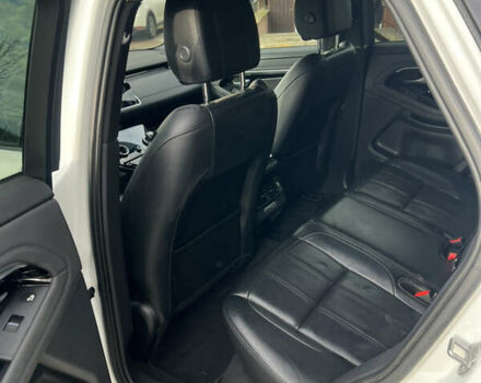 Білий Ленд Ровер Рендж Ровер Евок, об'ємом двигуна 2 л та пробігом 60 тис. км за 27700 $, фото 11 на Automoto.ua